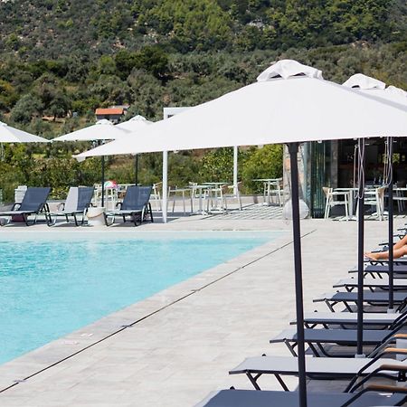 Amira Aparthotel Città di Skiathos Esterno foto