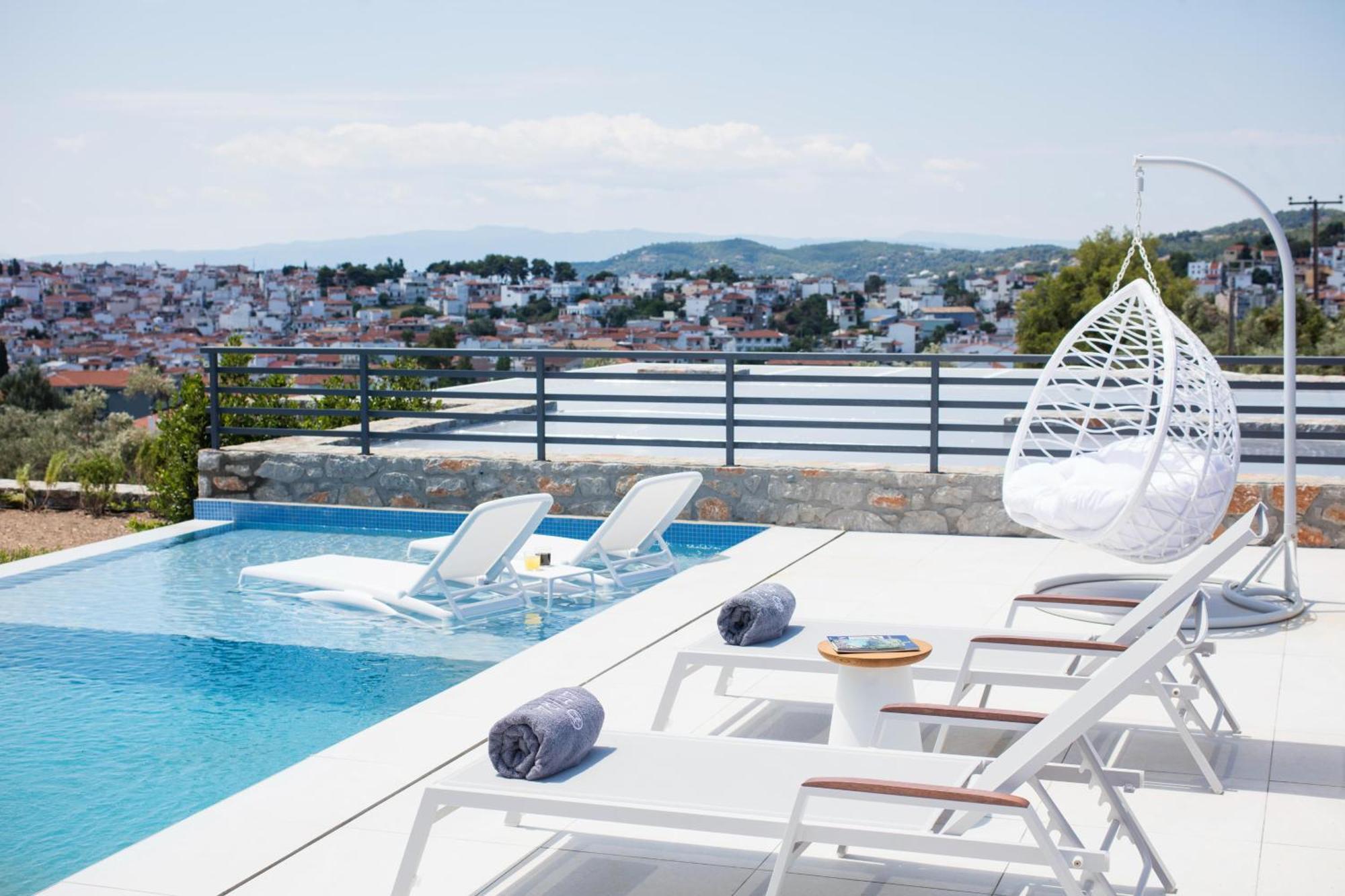 Amira Aparthotel Città di Skiathos Esterno foto